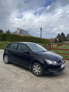 2014 - Volkswagen Polo Manual