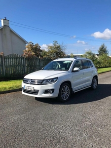 2014 - Volkswagen Tiguan Manual