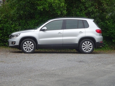 2014 - Volkswagen Tiguan Manual