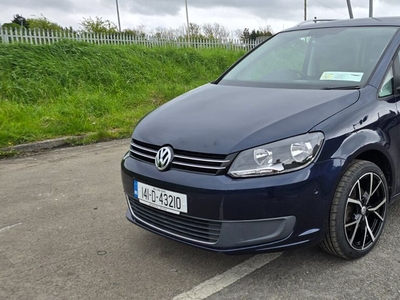 2014 - Volkswagen Touran Manual