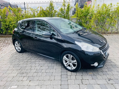 2015 - Peugeot 208 Automatic