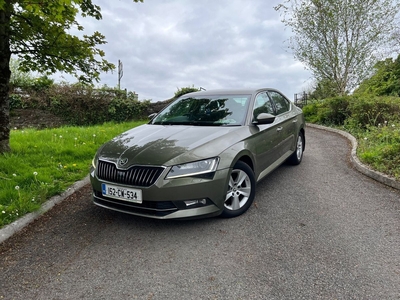 2015 - Skoda Superb Manual