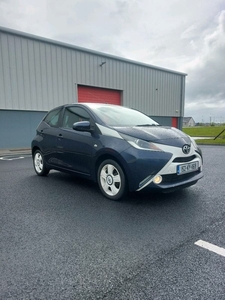 2015 - Toyota Aygo Manual