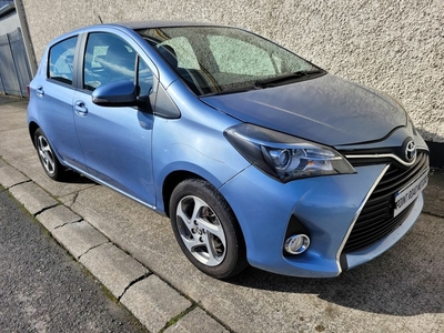 2015 - Toyota Yaris Manual