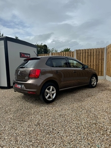 2015 - Volkswagen Polo Automatic