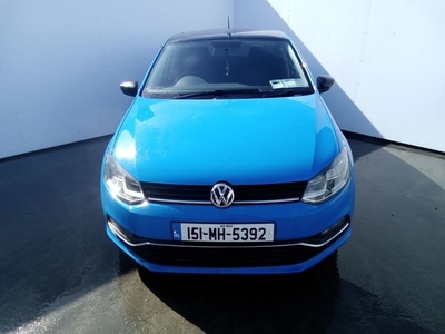 2015 - Volkswagen Polo Manual