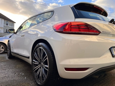 2015 - Volkswagen Scirocco Manual