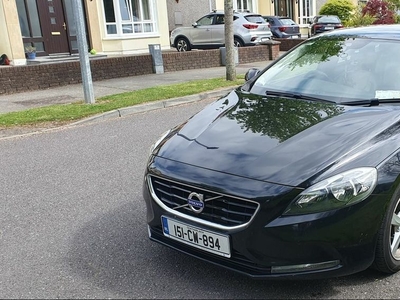 2015 - Volvo V40 Manual