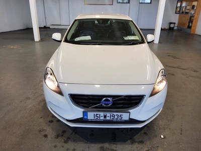 2015 - Volvo V40 Manual