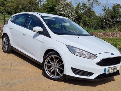 2016 - Ford Focus Manual