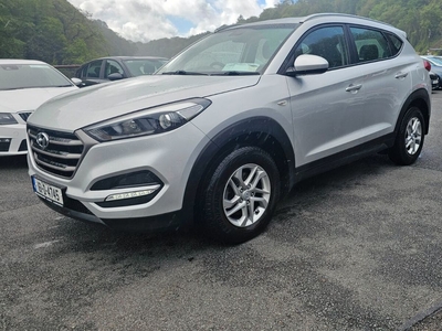 2016 - Hyundai Tucson Manual