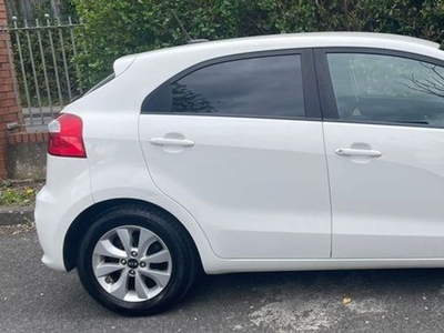 2016 - Kia Rio Manual