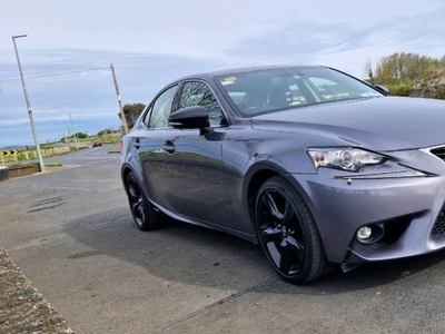 2016 - Lexus IS Automatic