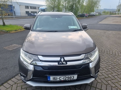 2016 - Mitsubishi Outlander Manual