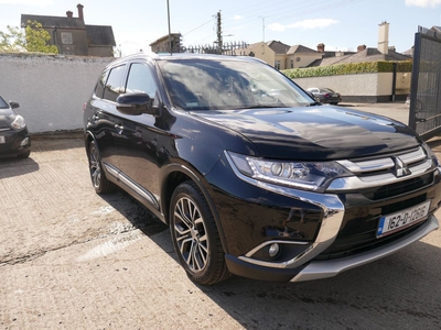 2016 - Mitsubishi Outlander Manual