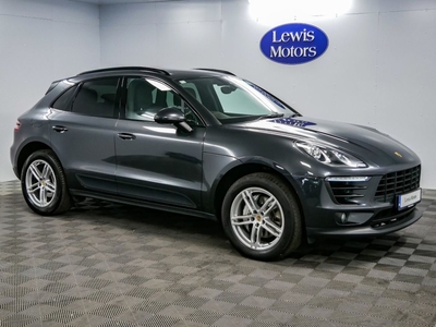 2016 - Porsche Macan Automatic