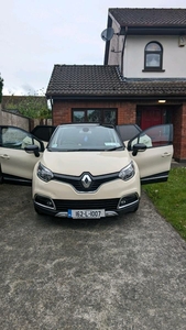 2016 - Renault Captur Manual