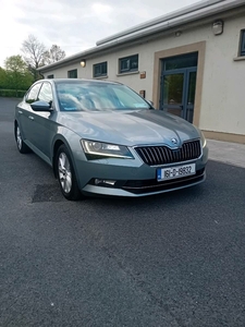 2016 - Skoda Superb Manual