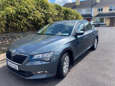 2016 - Skoda Superb Manual