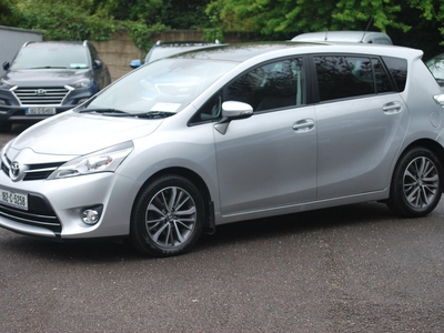 2016 - Toyota Verso Manual