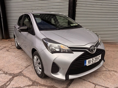 2016 - Toyota Yaris Manual