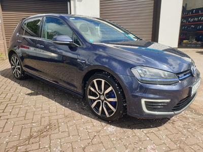 2016 - Volkswagen Golf Automatic