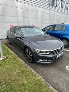 2016 - Volkswagen Passat Manual