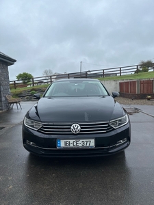 2016 - Volkswagen Passat Manual