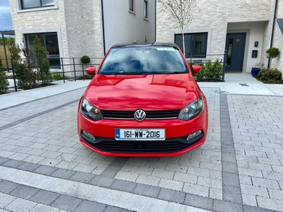 2016 - Volkswagen Polo Manual