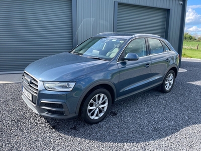 2017 - Audi Q3 Manual