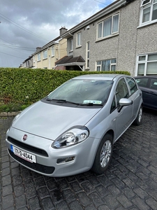 2017 - Fiat Punto Manual