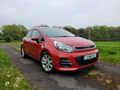 2017 - Kia Rio Manual