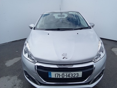 2017 - Peugeot 208 Manual