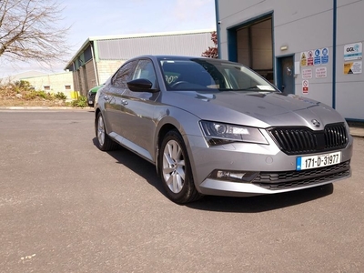 2017 - Skoda Superb Manual