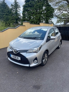 2017 - Toyota Yaris Manual