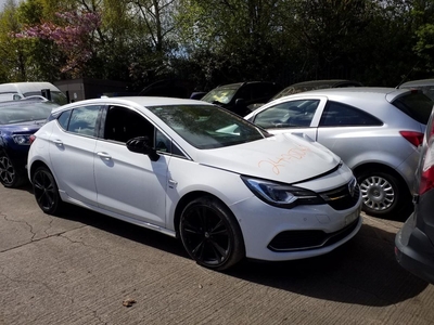 2017 - Vauxhall Astra Manual