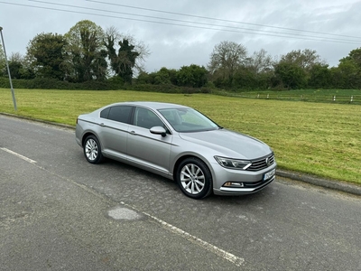 2017 - Volkswagen Passat Manual