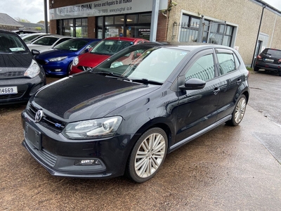 2017 - Volkswagen Polo Automatic