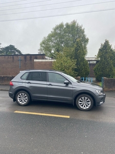 2017 - Volkswagen Tiguan Manual