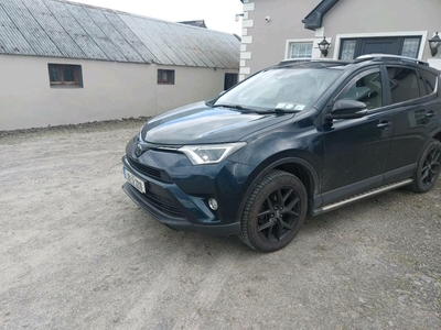 2018 - Toyota RAV4 Manual