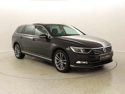 2018 - Volkswagen Passat Manual