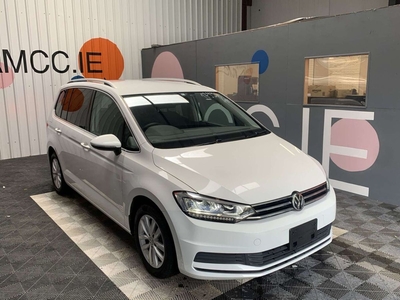 2018 - Volkswagen Touran Automatic