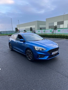 2019 - Ford Focus Manual