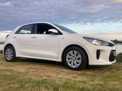 2019 - Kia Rio Manual