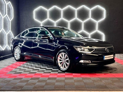 2019 - Volkswagen Passat Manual