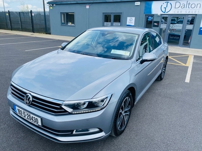 2019 - Volkswagen Passat Manual