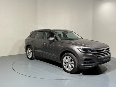 2019 - Volkswagen Touareg Automatic