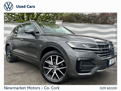 2019 - Volkswagen Touareg Automatic