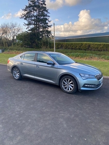 2020 - Skoda Superb Manual