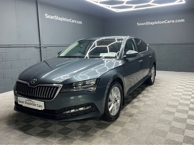 2021 - Skoda Superb Manual